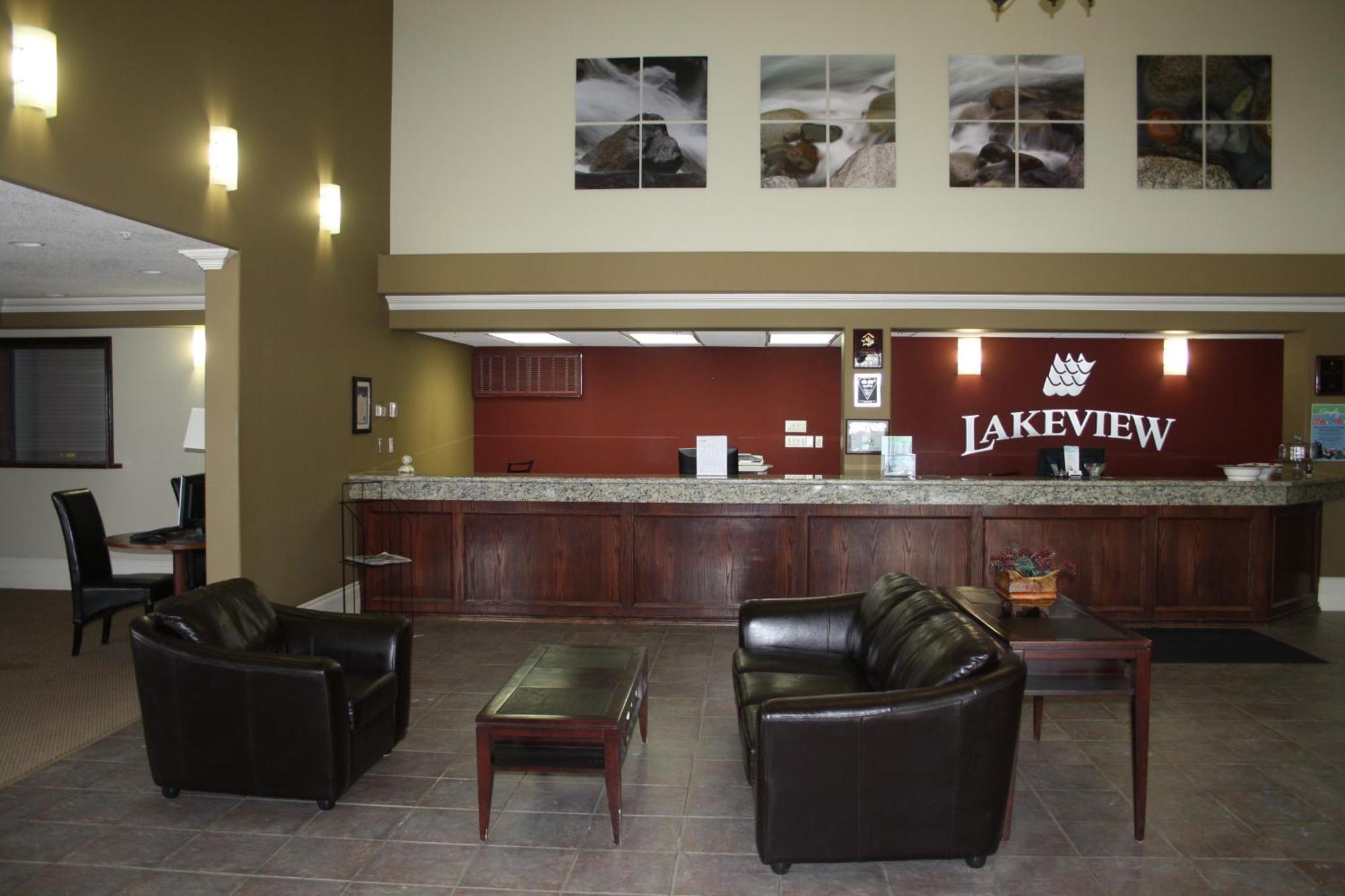 Lakeview Inns & Suites - Edson Airport West Екстериор снимка
