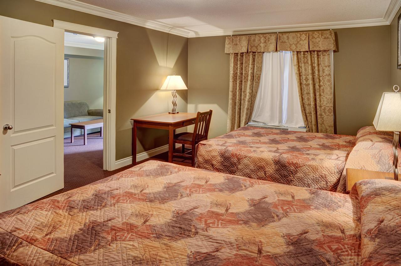 Lakeview Inns & Suites - Edson Airport West Екстериор снимка